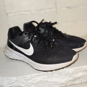 Nike trainer shoes